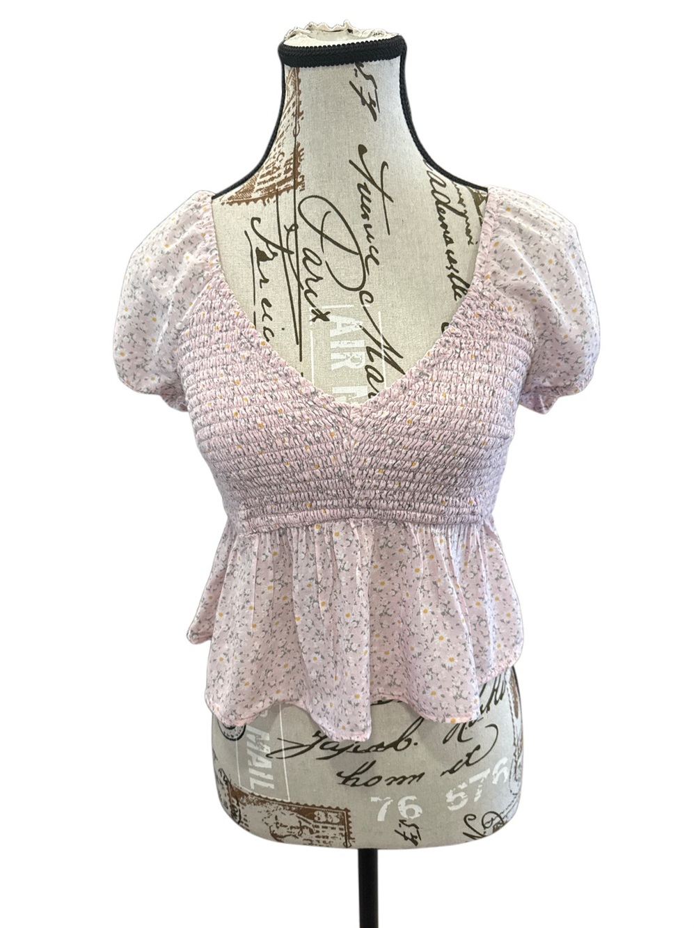 Hollister Smocked V-Neck Peplum Top - Light Pink Floral, Small